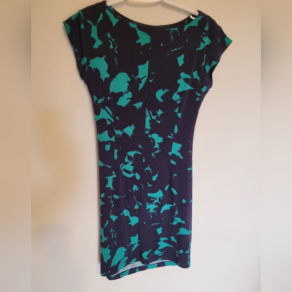 Medium Maternity Dress - Picture 2 of 3